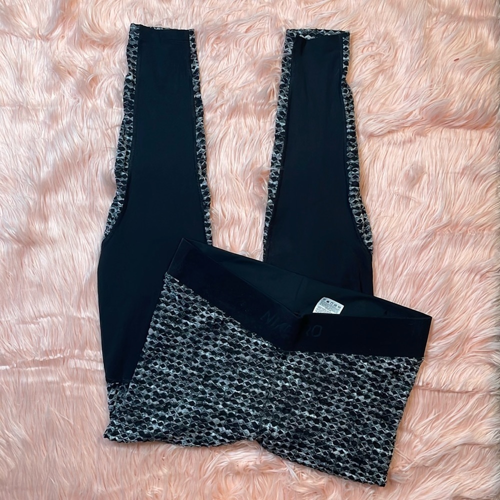 Nike Pro Woman’s Gray & Black Hyper Warm Full Length Training Fleece Leggings‎